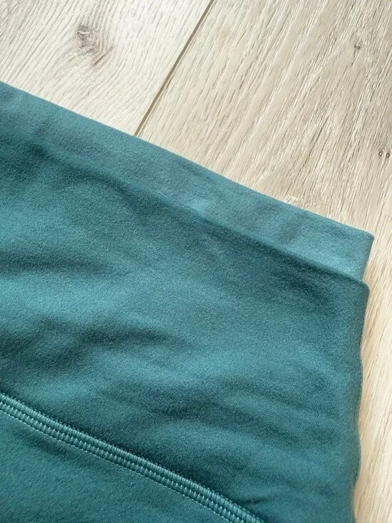 SET Active - Size Medium - Formcloud Cloud Control Leggings in color Sync - Picture 5 of 5